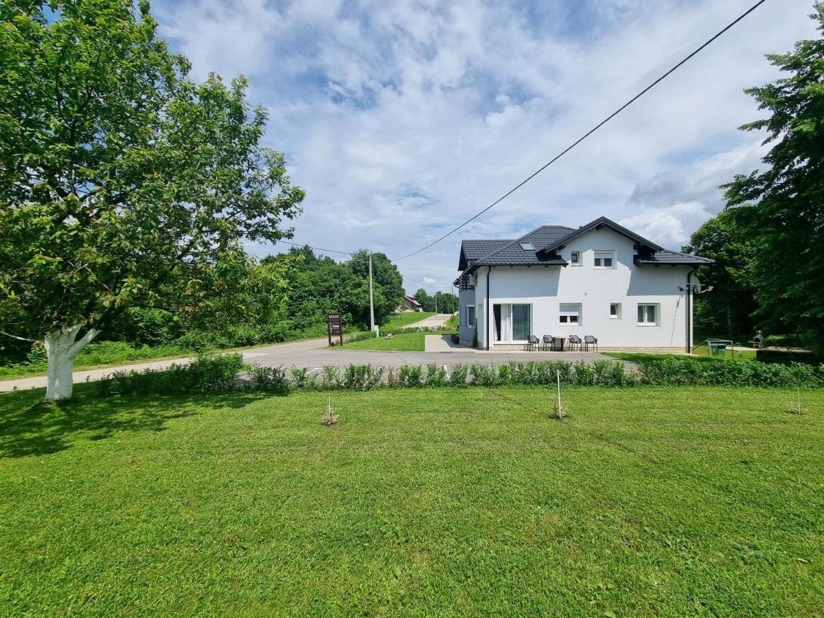 House Forest Queen Smoljanac Exterior photo